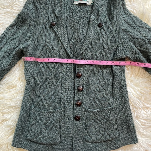 Aran crafts green cardigan - Picture 9 of 11